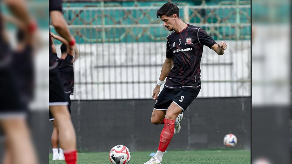 Madura-United-unggul-1-0-dari-Persik-Kediri-hingga-babak-pertama.jpg