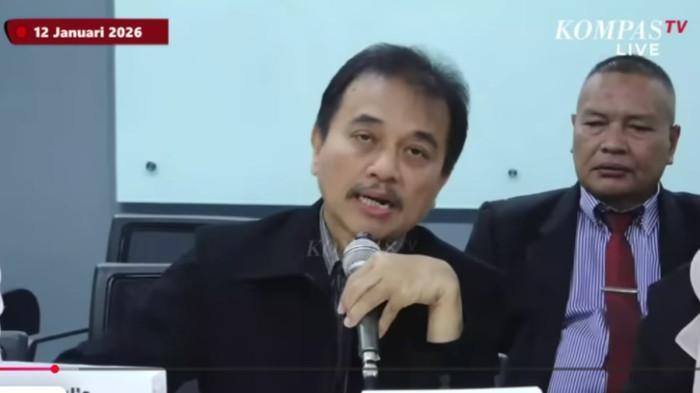 Makna-di-Balik-Acungan-Jempol-Roy-Suryo-saat-Pengacara-Jusuf-Kalla-Kritik-Respons-Lambat-Rismon.jpg