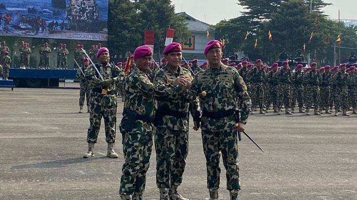 Mayjen-TNI-Nur-Alamsyah-Resmi-Jabat-Komandan-Korps-Marinir-Hantu-Laut-TNI-AL-Ini-Sosoknya.jpg