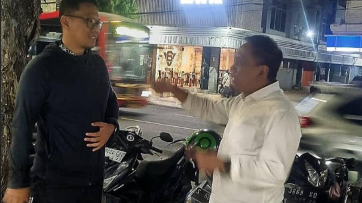 Anas Karno dan Camat Genteng Sosialisasikan Digitalisasi Parkir di Surabaya - Surya.co.id