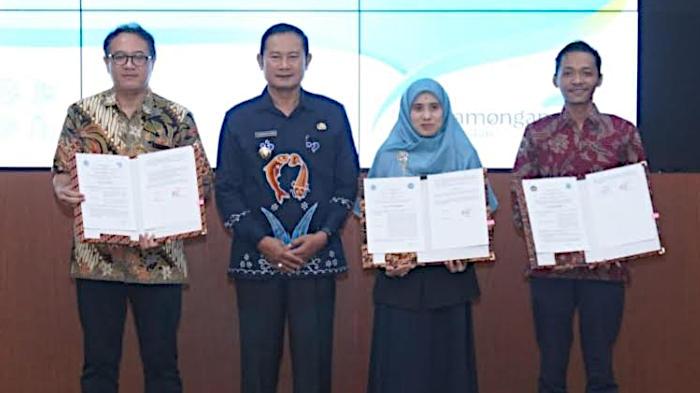 MoU-Pemkab-Lamongan-dengan-3-perguruan-tinggi.jpg