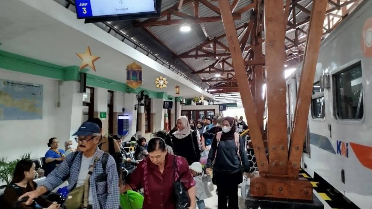Penumpang KA Jarak Jauh Daop 7 Madiun Tembus 33 Ribu Orang saat Libur Panjang