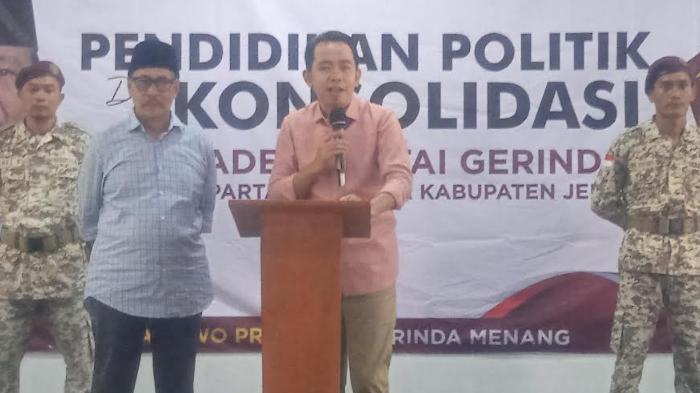 Muhamad-Fawait-Bupati-Jember-terpilih-beri-Pendidikan-Politik-terhadap-Kader-Gerindra.jpg