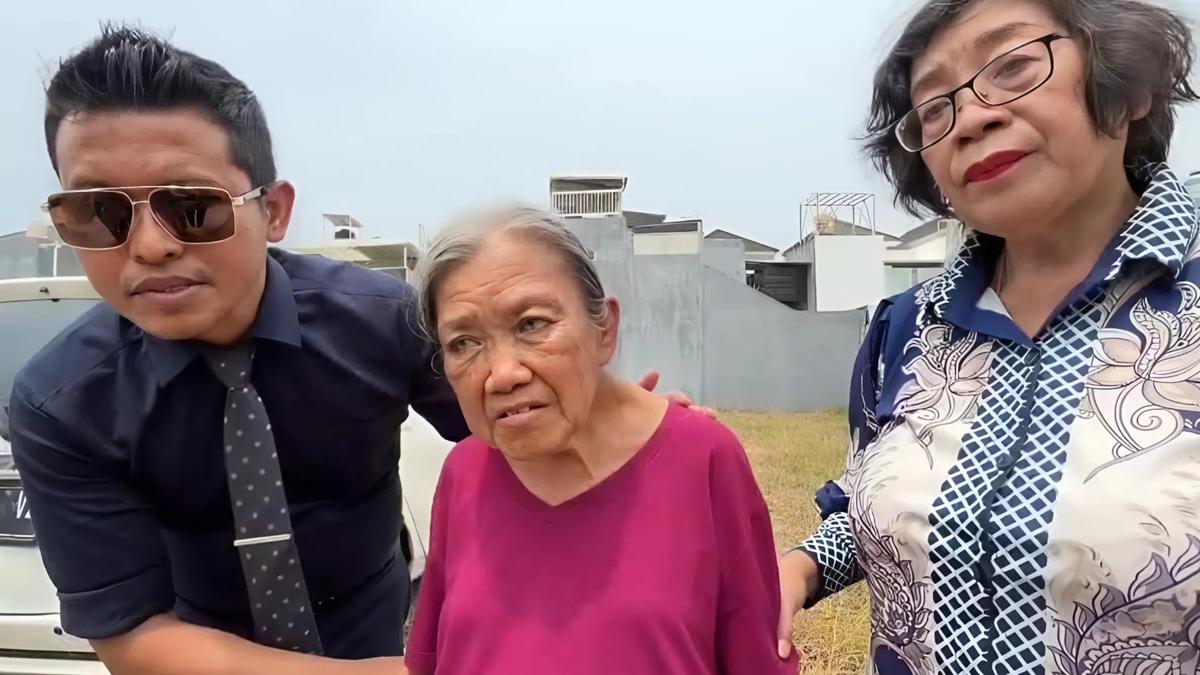 Nenek Elina Semringah Usai Perusak Rumahnya Ditangkap, Kuasa Hukum Akan Lapor ke Propam Polda Jatim