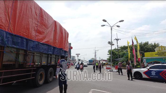 Jelang Lebaran 2022, Irwasum Mabes Polri Pantau Arus Mudik di Simpang Mengkreng Kediri