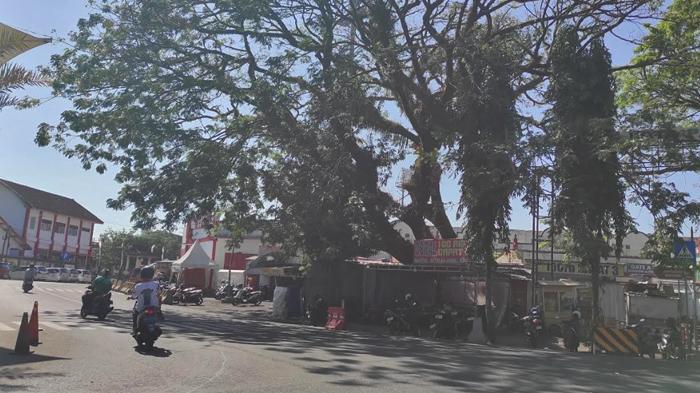 Parkir Masjid Ar Rahman Kota Blitar Rp20 Ribu, Dishub: Lokasi Parkir Bukan Kewenangan Kami