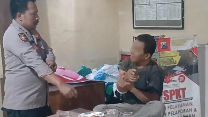 PASRAH-Albahri-kanan-sopir-bus-pariwisata-yang-mengalami-kec.jpg