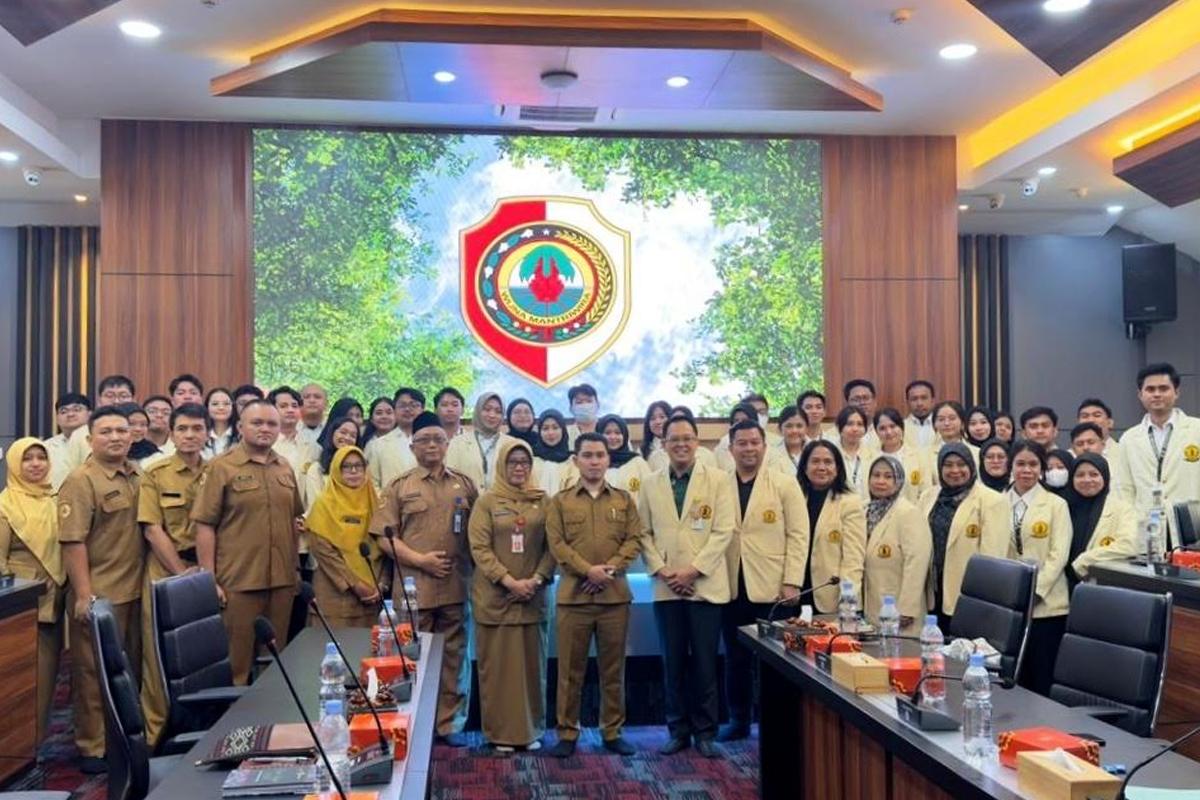 Bupati Mojokerto Gus Barra Fasilitasi 39 Dokter Muda FK UWKS Surabaya Praktik di 5 Puskesmas
