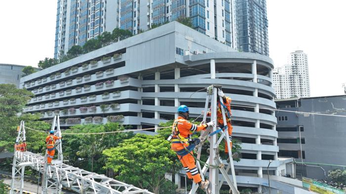 Gelar Pemeliharaan Gardu Darmogrande, PLN UIT JBM: Listrik Surabaya-Sidoarjo Aman saat Nataru 2025