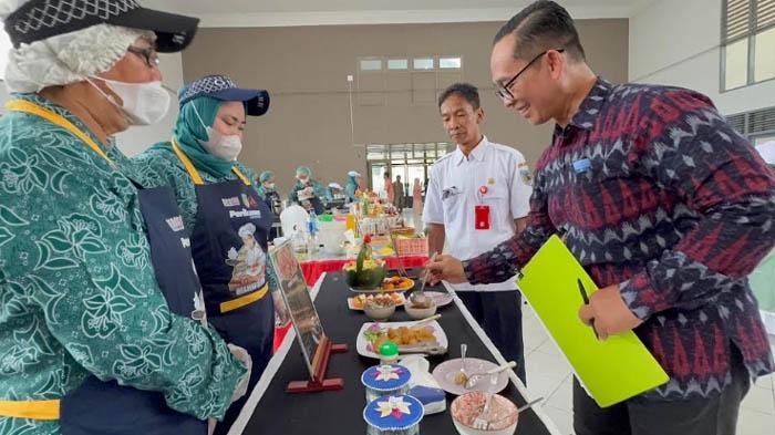 Eksplorasi Potensi Perikanan Kediri, Puluhan PKK Beradu Kreasi Masakan Berbahan Ikan Air Tawar
