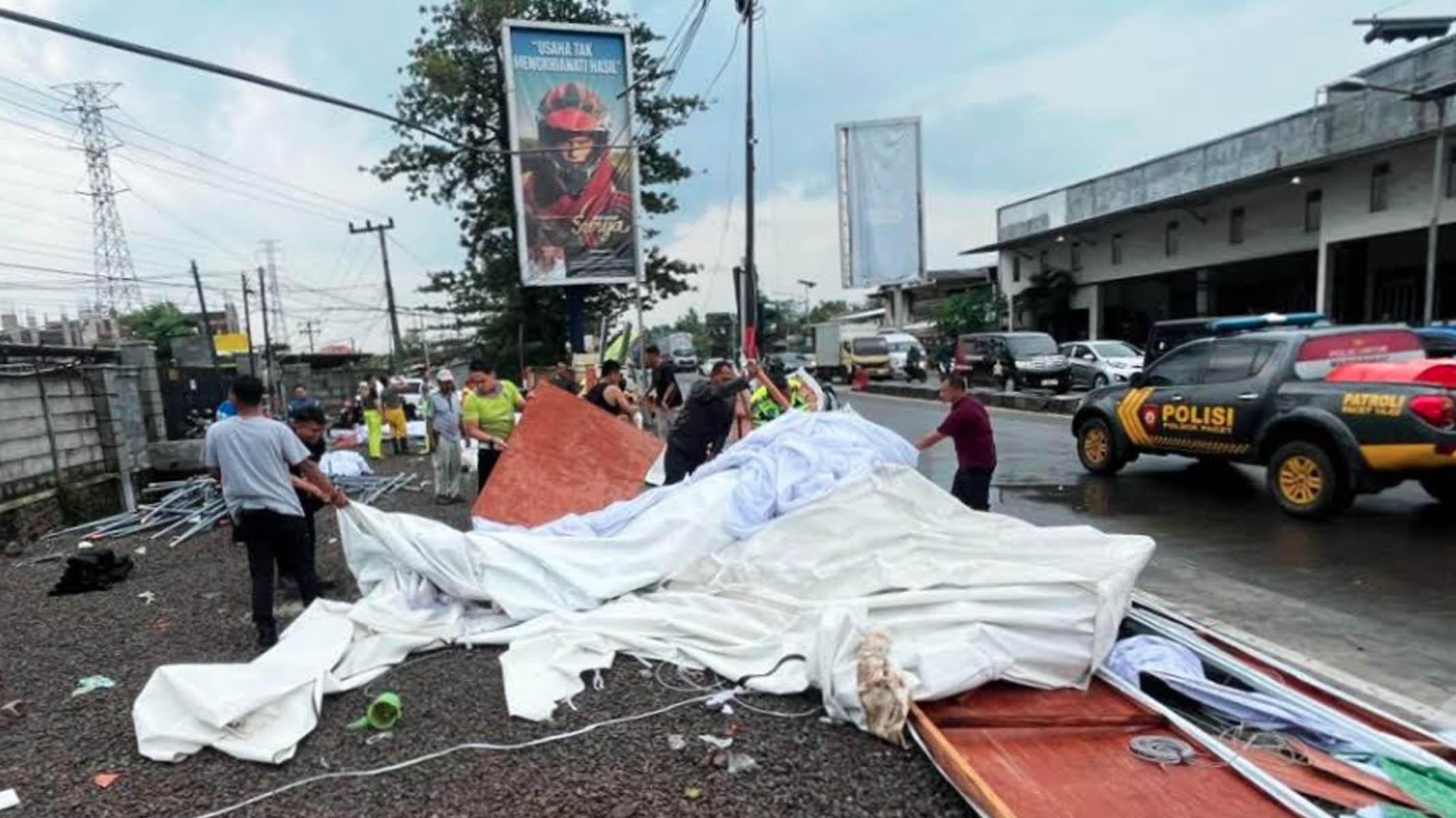 POS-POLISI-mOJOKERTO-AMBRUK.jpg