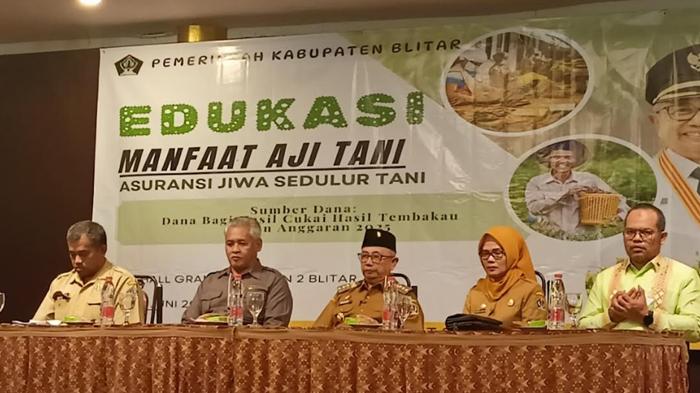 Disnaker Pakai DBHCHT untuk Bantuan Iuran BPJS Ketenagakerjaan Petani Tembakau Kabupaten Blitar
