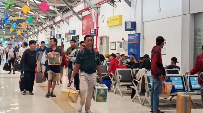 PT-Kai-Daop-8-Surabaya-melaporkan-musim-mudik-2025.jpg