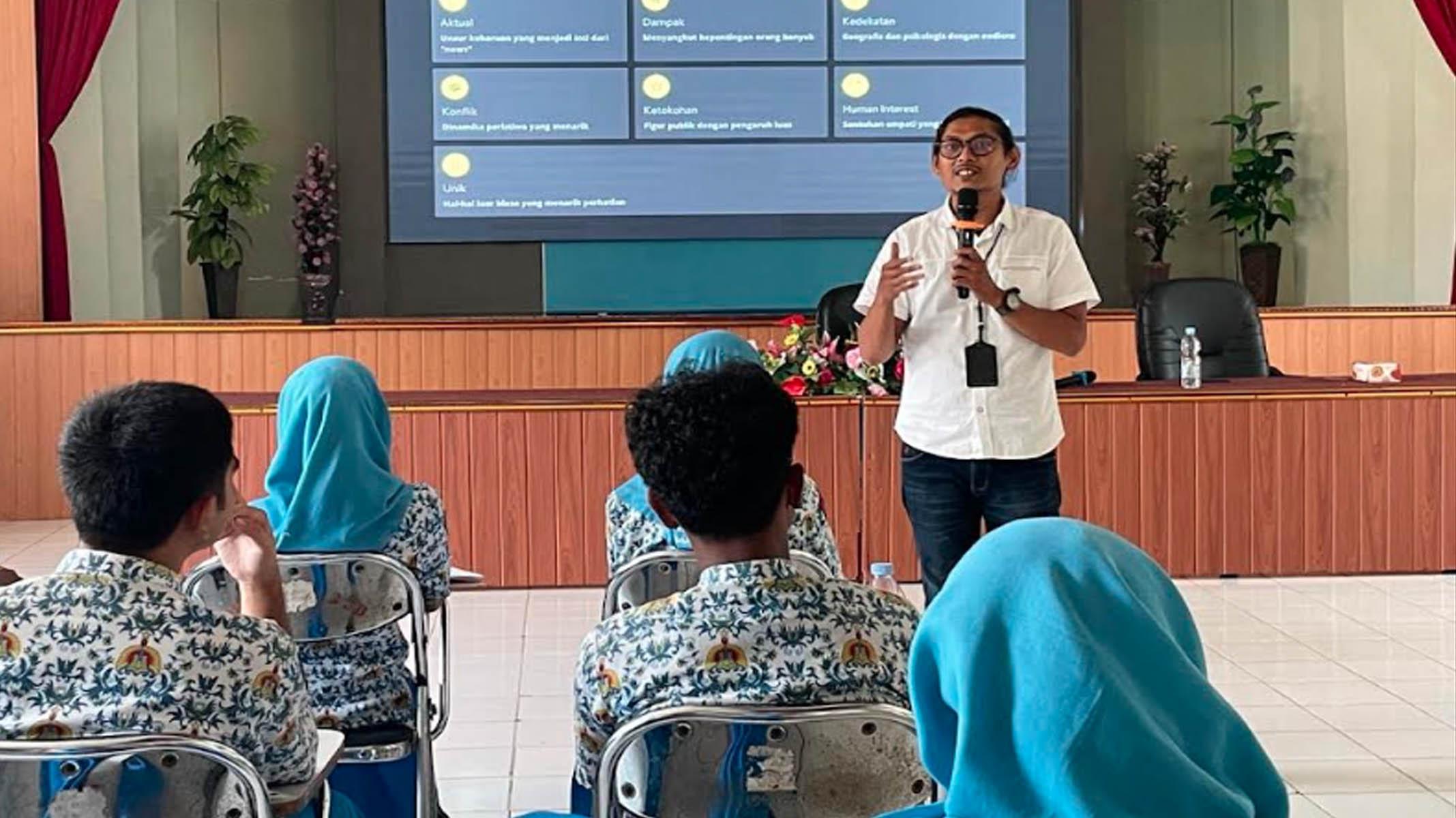 PWI-Jombang-masuk-sekolah.jpg