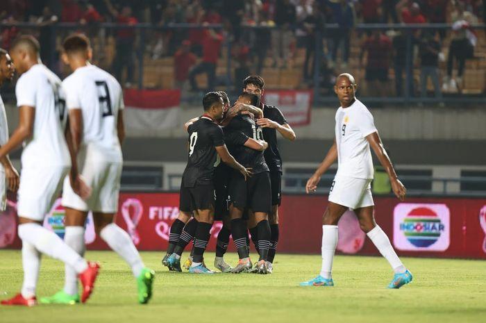 Para-Pemain-Timnas-Indonesia-merayakan-gol-ke-gawang-Curacao.jpg