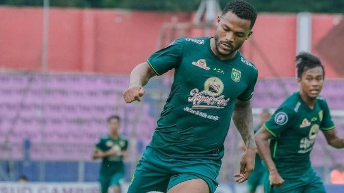 surabaya/Paulo-Victor-di-laga-Persik-vs-Persebaya-Surabaya.jpg