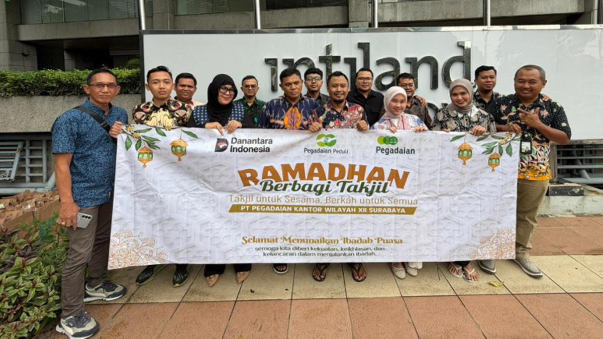 Pegadaian-di-Jatim-dengan-total-mencapai-5000-paket-takjil-dan-menu-sahur.jpg