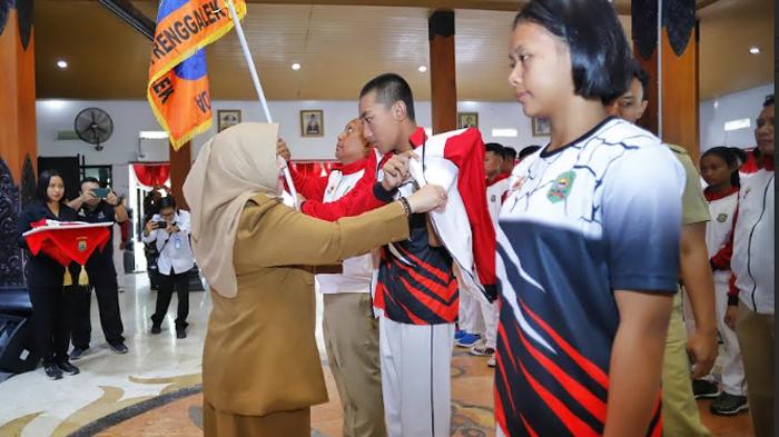 68 Atlet Popda Trenggalek Diberangkatkan, Cabor Pencak Silat Sudah Gondol 7 Medali
