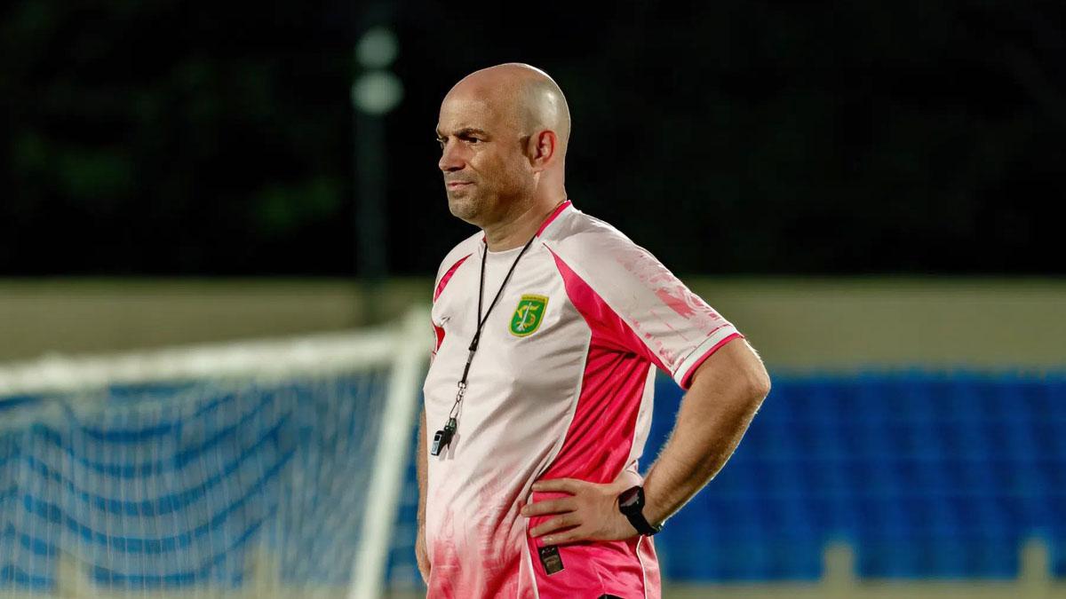 Pelatih-Persebaya-Surabaya-Bernardo-Tavares-2422026.jpg