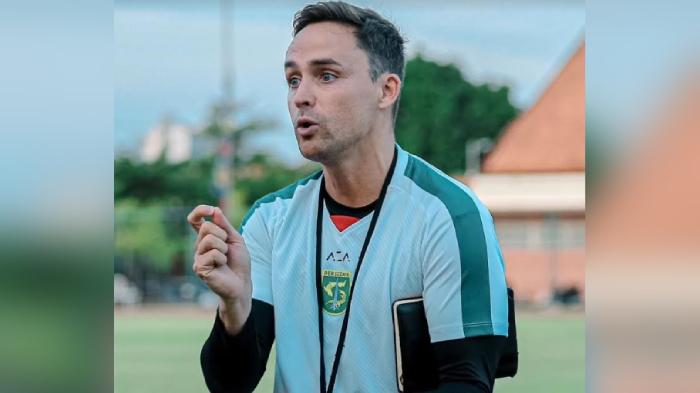 Pelatih-Persebaya-Surabaya-Paul-Munster-872024.jpg