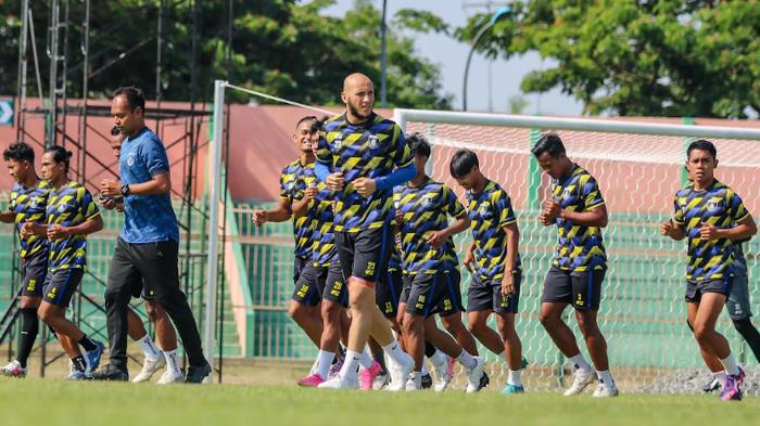Jelang Laga Lawan Persibo Bojonegoro, Pelatih Gresik United Stefan Rullin Keltjes : Siap Curi Poin