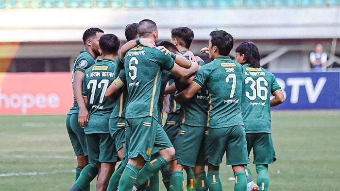 Pemain-Persebaya-Surabaya-usai-menundukkan-Bhayangkara-FC.jpg