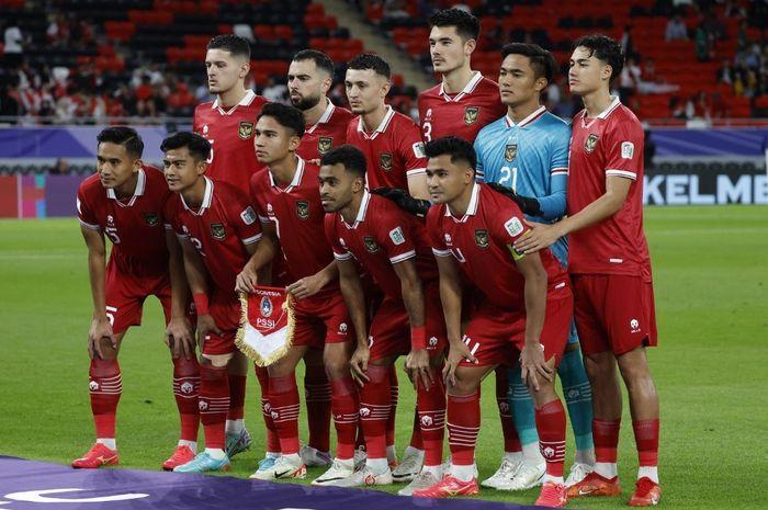 Pemain-Timnas-Indonesia-berpose-jelang-Kick-Off-di-Piala-Asia-2023.jpg