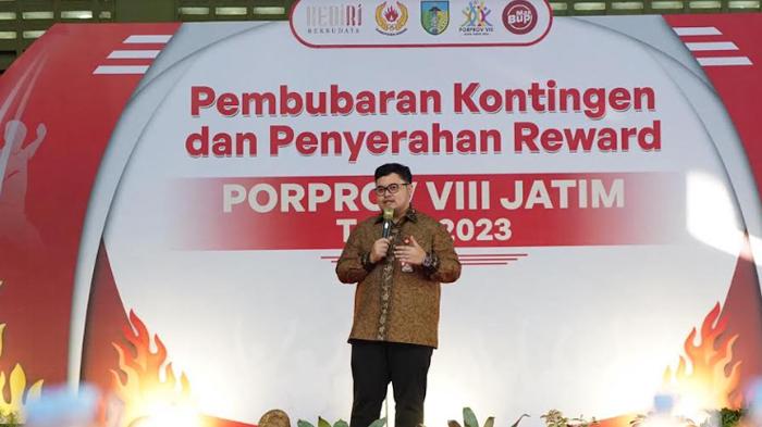 Bupati Mas Dhito Rencanakan Pengembangan Fasilitas Olahraga di Stadion Gelora Daha Jayati Kab Kediri