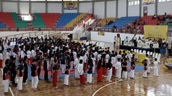 Pemkab-Malang-bersama-Bea-Cukai-Malang-melakukan-sosialisasi.jpg