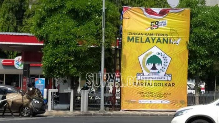 Penampakan-baliho-Partai-Golkar-bertebaran-di-Surabaya.jpg