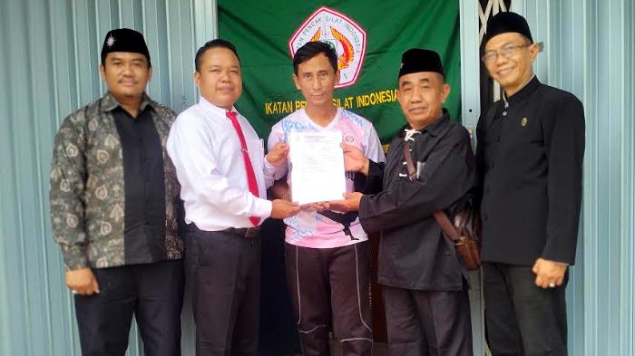 Tegaskan Status Hukum Organisasi, PSHT Surabaya Menyerahkan Dokumen Legalitas