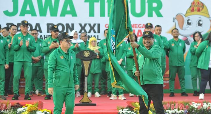 Penjabat-Pj-Gubernur-Jawa-Timur-Adhy-Karyono-dan-Ketua-KONI-2.jpg
