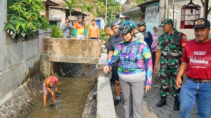 Penjabat-Wali-Kota-Kediri-Zanariah-bersama-Sekretaris-Daerah-Bagus-Alit.jpg