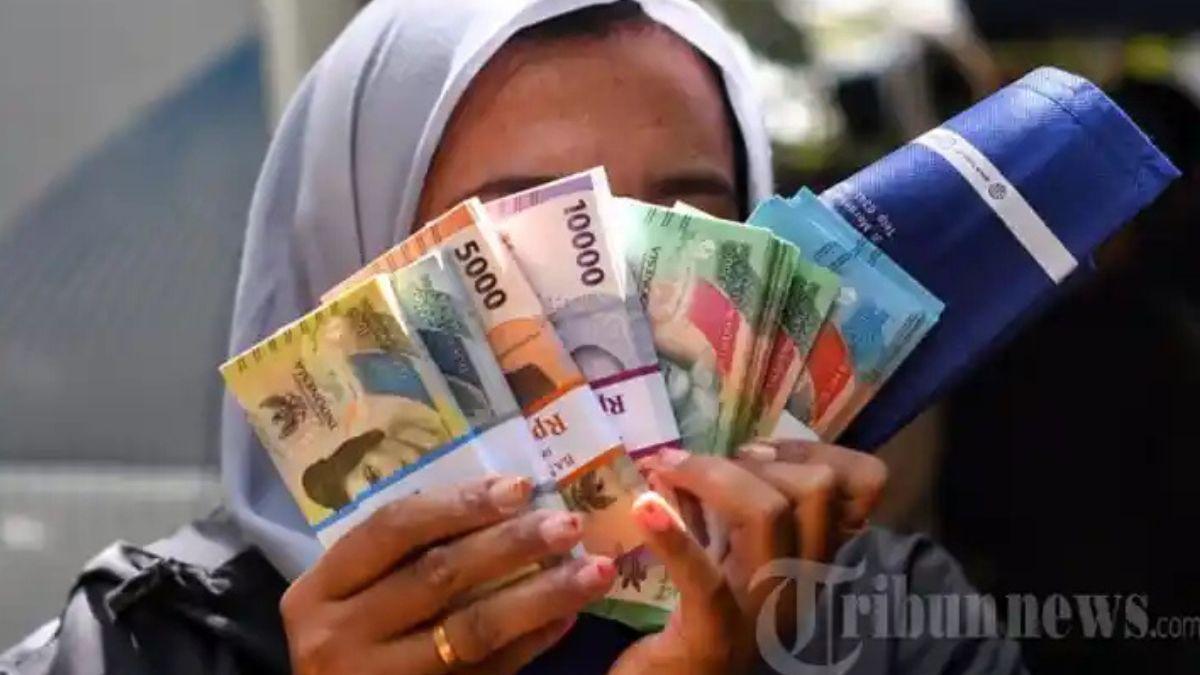 Penyebab-THR-Pensiunan-PNS-2026-Belum-Masuk-Rekening-Ini-Solusi-dan-Penjelasan-PT-Taspen.jpg