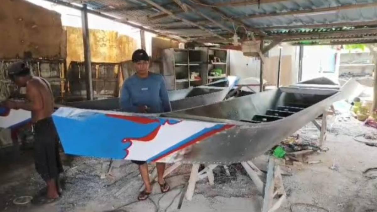 Perahu-ini-banyak-diminati-korban-banjir-dan-pemesan-dari-luar-Pulau-Jawa.jpg