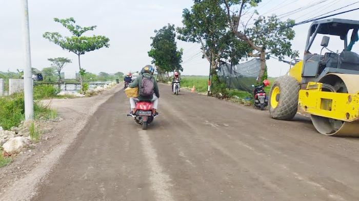 Perbaikan-41-ruas-jalan-di-Lamongan.jpg
