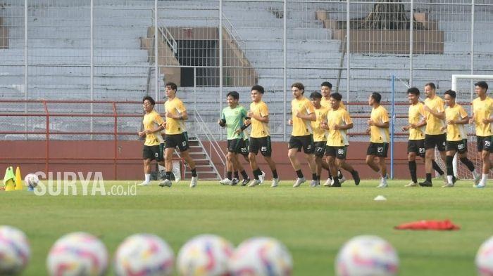 Persebaya-kembali-menggelar-latihan-di-Stadion-Gelora-10-Nopember-Tambaksari-Surabaya.jpg