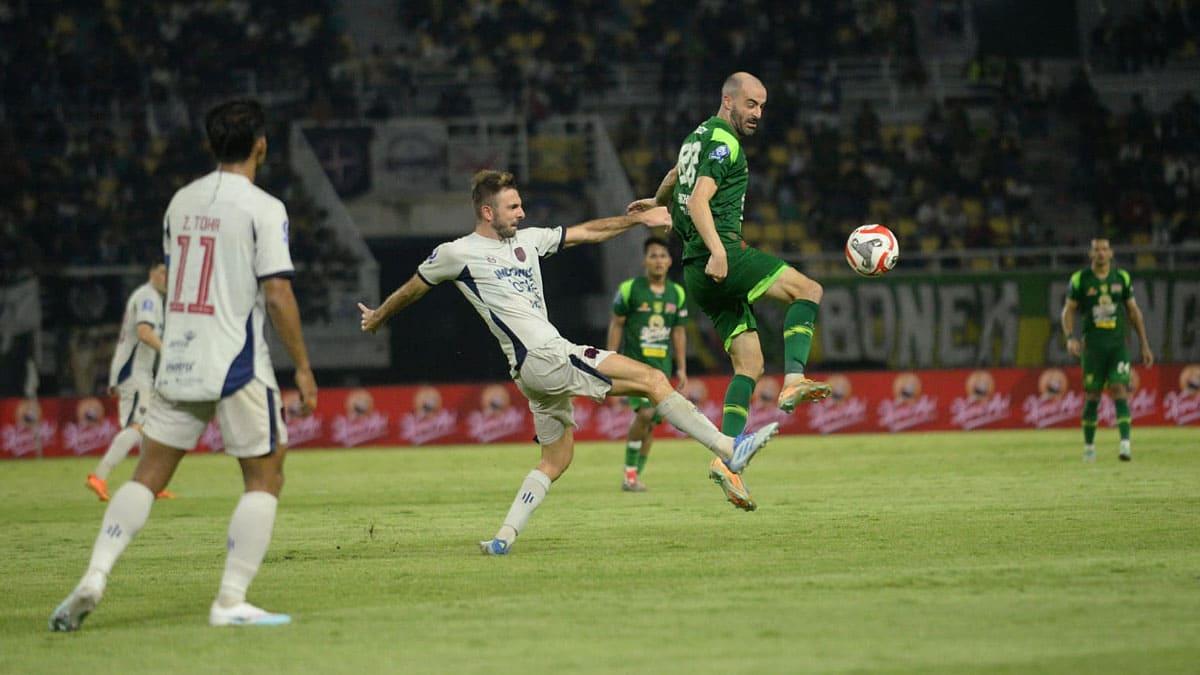 Persebaya-vs-Persita-442026.jpg