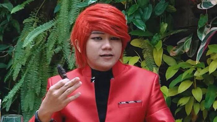 Pesulap-Merah-Kena-Imbasnya-Orang-Misterius-dari-Padepokan-Cari-Rumah-Marcel-Radhival-Dini-Hari.jpg