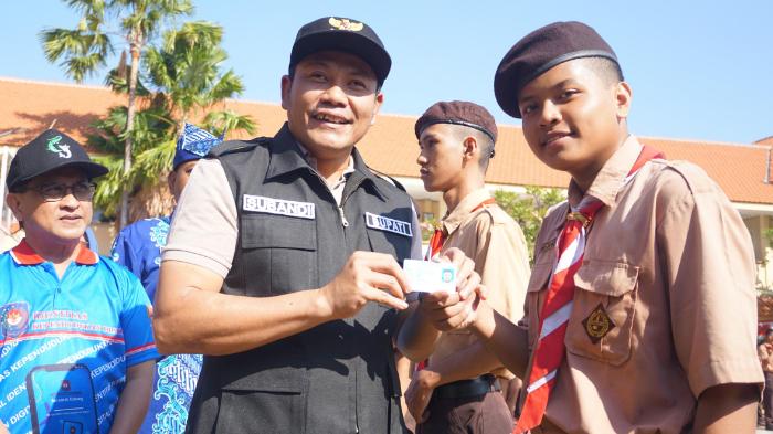 Plt-Bupati-Sidoarjo-Subandi-saat-menghadiri-kegiatan-ktp.jpg