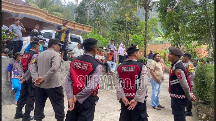 Polisi-menggelar-rekonstruksi-perampokan-di-Hotel-Telaga-Ngebel-Ponorogo.jpg