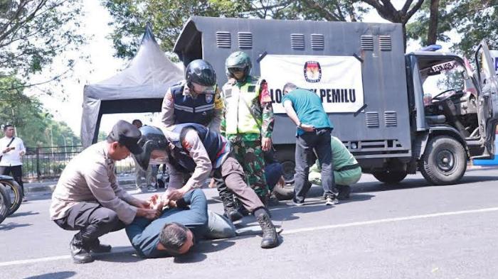 Polres-Kediri-menggelar-simulasi-sistem-pengamanan-kota.jpg
