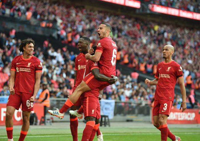 Prediksi-Skor-Liverpool-vs-Man-United-di-Liga-Inggris-Kesempatan-The-Reds-Kudeta-Man-City.jpg