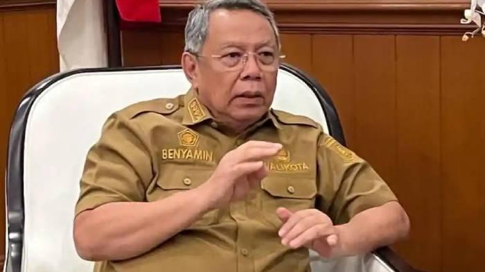 Profil Benyamin Davnie Wali Kota Tangsel yang Sewa Mobil Dinas Rp 19,95 M karena Diklaim Lebih Hemat - Surya.co.id