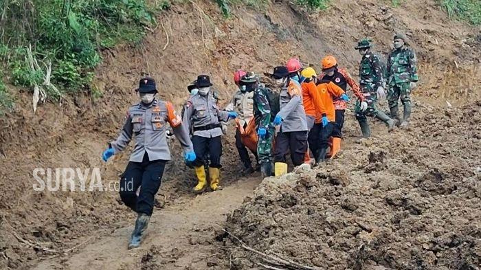 6 Korban Tanah Longsor di Dusun Kebunagung Trenggalek Ditemukan Meninggal Dunia