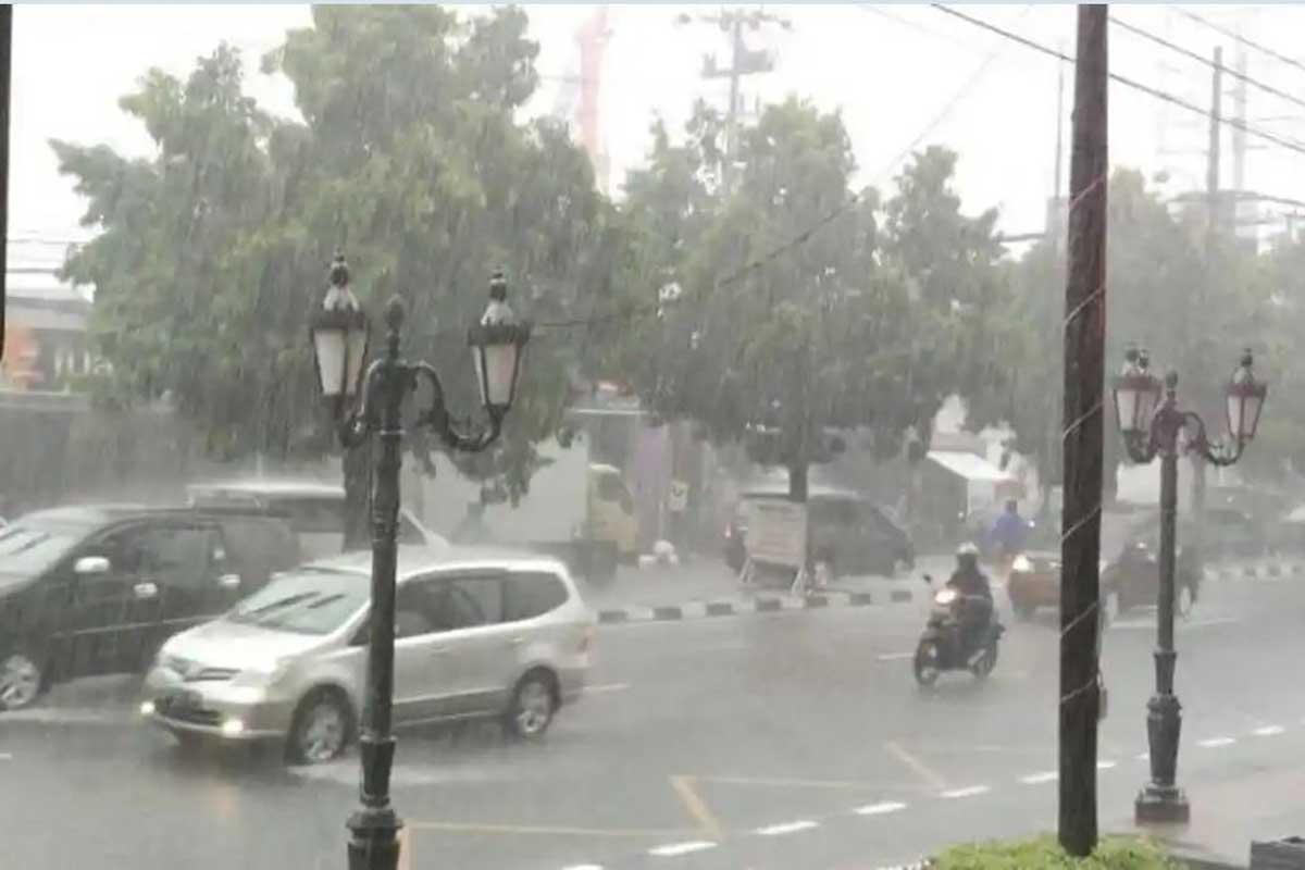 Ramalan-Cuaca-Surabaya-Hari-Ini-Jumat-21-November-2025-Hujan-Guyur-Siang-hingga-Sore-Hari.jpg