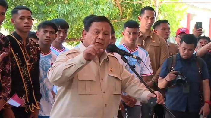 Rekam-Jejak-2-Jenderal-Bintang-4-TNI-yang-Mendadak-Diminta-Presiden-Prabowo-Nyanyi-di-Hadapan-Warga.jpg