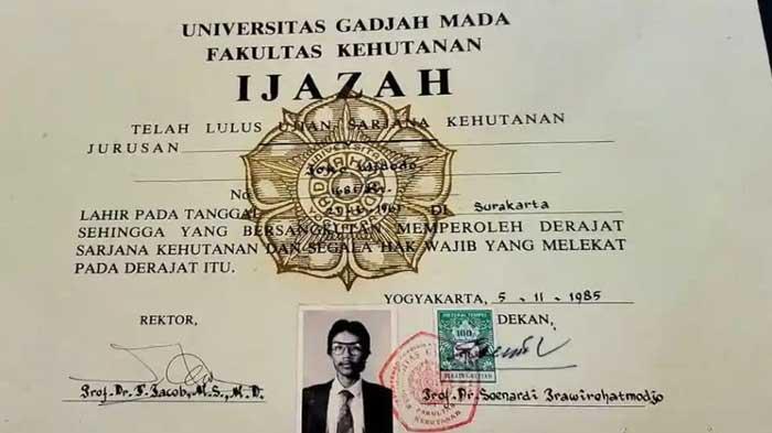 Rekam-Jejak-Moncer-3-Alumni-UI-yang-Prediksinya-Terbukti-Soal-Ijazah-Jokowi-Ditunjukkan-ke-Publik.jpg
