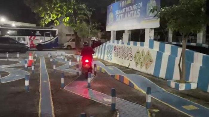 SENASIB Anak Marita Sari, Pernah Viral Perjuangan Pemuda Gresik 16 Kali Gagal Ujian SIM hingga Lulus