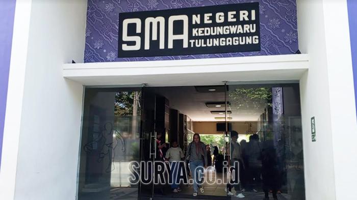 SMAN-1-Kedungwaru-Tulungagungsuasana.jpg